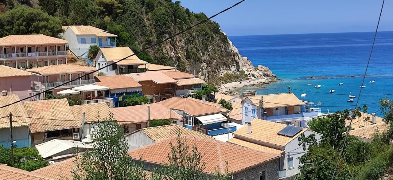 Villa Spiros Áyios Nikítas Exterior foto